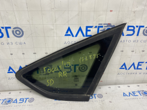 Window blind glass rear right Ford Focus mk3 11-18 5d with molding matte, scratches on glass, molding peeled off