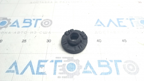 Radiator mount cooling water lower left Audi Q7 16- 2.0T rubber