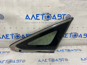 Window blind glass rear right Hyundai Sonata 15-17 petrol, scratches on chrome, scratches on glass
