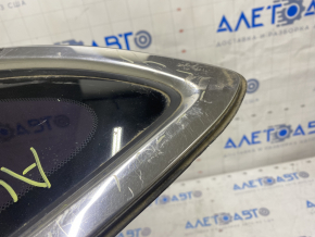 Window blind glass rear right Toyota Avalon 13-18 scratches on chrome, scratches on glass