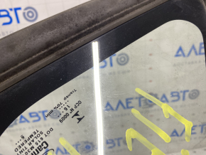 Window blind glass rear right Ford Fiesta 11-19 4d matte scratches on glass