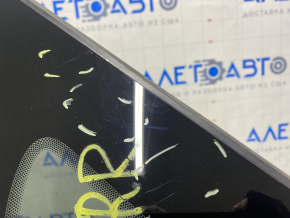 Window blind glass rear right Ford Edge 15 - matte scratches on glass