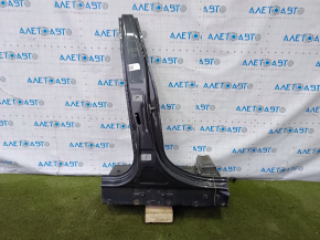 The central right body pillar of a BMW X5 E70 07-13 was sawed off.