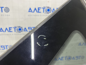 Window blind glass rear left Ford Edge 15 - chrome scratches on chrome, scratches on glass