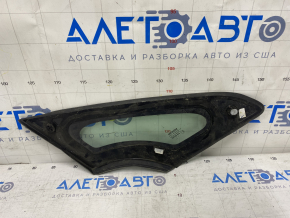 Window blind glass front left Nissan Leaf 13 - scratches on glass