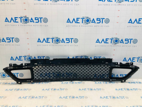 Lower grille front bumper Jeep Cherokee KL 19-22 without radar and blinds broken fastener