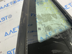 Window blind glass rear right Ford Mustang mk6 15- coupe, scratches on glass, molding peeled off