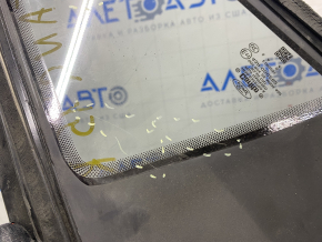 Window blind glass rear right Ford Mustang mk6 15- coupe, scratches on glass