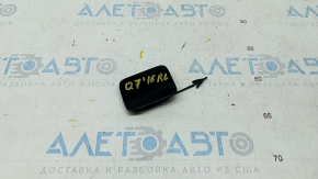 Rear bumper tow hook plug left Audi Q7 16-19