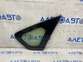 Window blind glass rear right Toyota Prius 30 10-15 without heating, scratches on glass