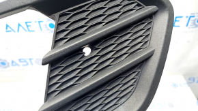 Bumper grille right Ford Escape MK3 17-19 rest mat under fog lights, sand