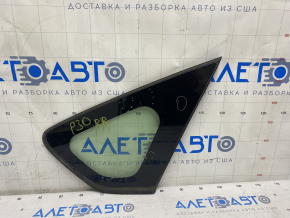 Window blind glass rear right Toyota Prius 30 10-15 without heating, scratches on glass