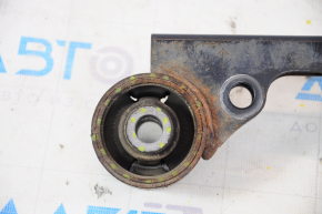 Rear differential bracket of Nissan Pathfinder 13-20 gearbox is rusty, silent block is cracked