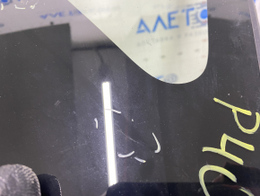 Window blind glass rear right Toyota Prius V 12-17 scratches on glass