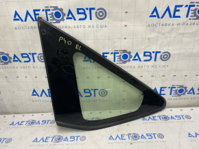 Window blind glass rear left Toyota Prius V 12-17 scratches on glass