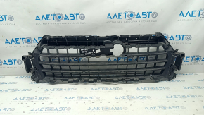 Radiator grill frame grill Audi Q7 16-19 broken fasteners, cracks