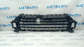 Radiator grill frame grill Audi Q7 16-19 broken fasteners, cracks