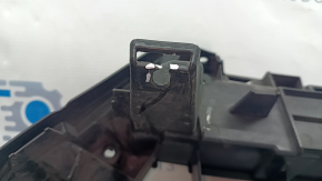 Radiator grill frame grill Audi Q7 16-19 broken fasteners, cracks