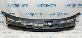 Dodge Journey 11 Windscreen Wiper Grille Pan - Broken Fastener