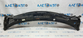 Windscreen wiper grille plastic Ford Fiesta 11-19 seal defect