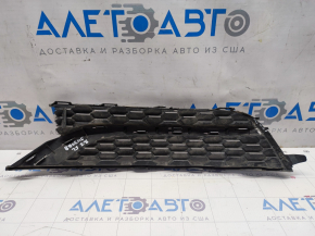 Front bumper grille left VW Passat b7 12-15 USA without fog lights, with molding, sand on chrome, scratch, broken fasteners