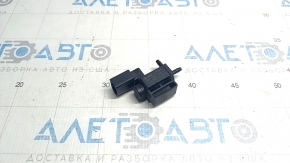 Solenoid valve on the intake Audi Q7 16-