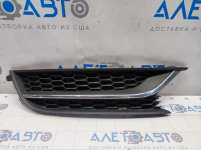 Front bumper grille right VW Passat b7 12-15 USA without fog lights, with molding, sand on chrome, broken fasteners