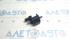 Solenoid valve on the intake Audi Q7 16-