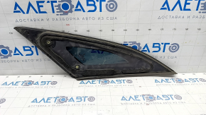 Window blind glass rear left Lincoln MKZ 13-20 chrome, scratches on chrome, scratches on glass