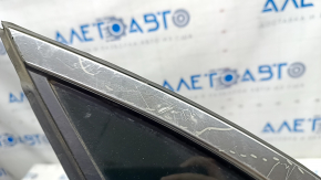 Window blind glass rear left Lincoln MKZ 13-20 chrome, scratches on chrome, scratches on glass