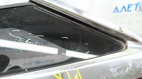 Window blind glass rear right Lincoln MKZ 13-20 chrome scratches on chrome, scratches on glass