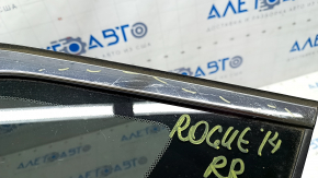 Window blind glass rear right Nissan Rogue 14-20 scratches on chrome, scratches on glass