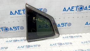 Window blind glass rear left Nissan Rogue 14-20 scratches on chrome, scratches on glass
