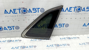 Window blind glass rear right Lincoln MKC 15 - scratches on chrome, scratches on glass
