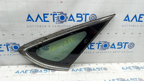 Window blind glass rear right Toyota Avalon 13-18 scratches on chrome, scratches on glass