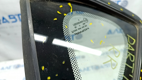 Window blind glass rear right Dodge Dart 13-16 scratches on glass, scratch on molding