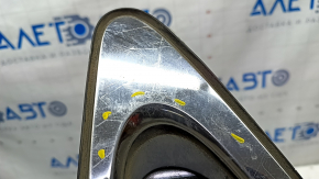 Window blind glass front left Lexus Hs250h 10-12 scratches on chrome, scratch on glass