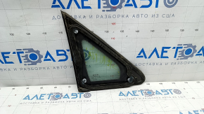 Window blind glass front left Toyota Sienna 11-20 scratches on glass