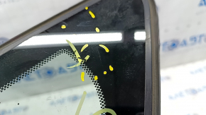 Window blind glass front left Toyota Sienna 11-20 scratches on glass