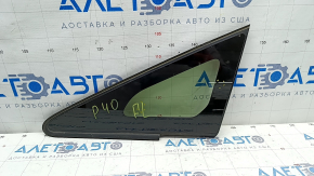 Window blind glass front left Toyota Prius V 12-17 scratches on glass