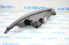 Headlight front left naked Chevrolet Volt 11-15 cracked fastening