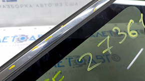 Window blind glass rear right Hyundai Santa FE Sport 13-18 chrome, crack, scratches on chrome