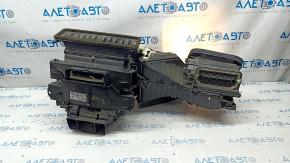 The bare heater housing of the Audi A4 B8 13-12