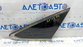 Window blind glass rear right Hyundai Sonata 15-17 petrol, scratches on chrome, scratches on glass