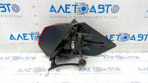Light outer wing left Nissan Rogue 17- worn