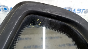 Window blind glass rear left VW Passat b7 12-15 USA matt peeling off molding, scratch on glass