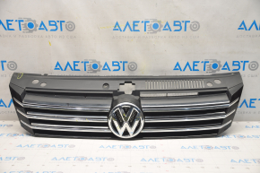 Radiator grill with badge VW Passat b7 12-15 USA crack, small bumps, sand, chrome swelled
