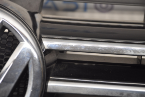 Radiator grill with badge VW Passat b7 12-15 USA crack, small bumps, sand, chrome swelled