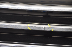 Radiator grill with badge VW Passat b7 12-15 USA crack, small bumps, sand, chrome swelled