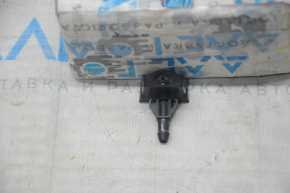 Windshield washer nozzle right Nissan Leaf 18-22